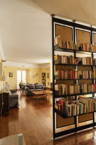 Youhosty – Montenapoleone Noble Flat gallery image 4