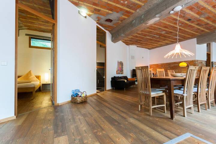 Horse Stable Ground Floor Loft gallery image 2