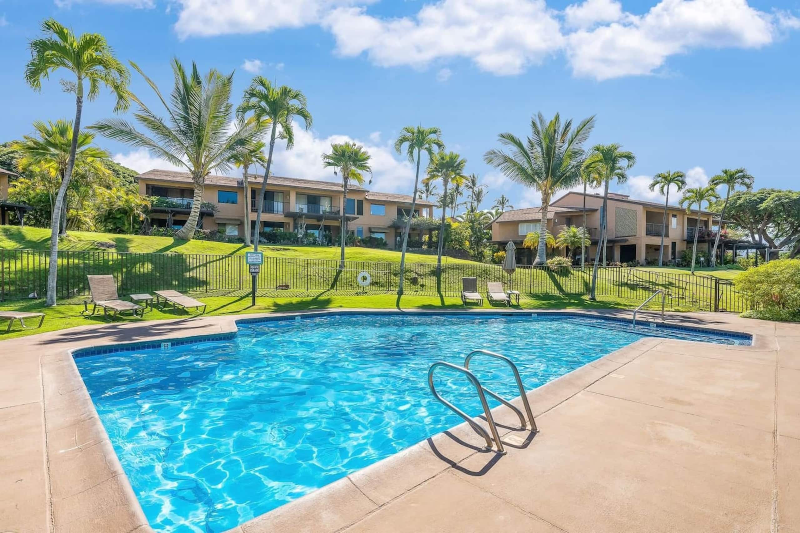 Condo in Kihei · ★4.9 · 1 bedroom · 2 beds · 2 baths - Image 26