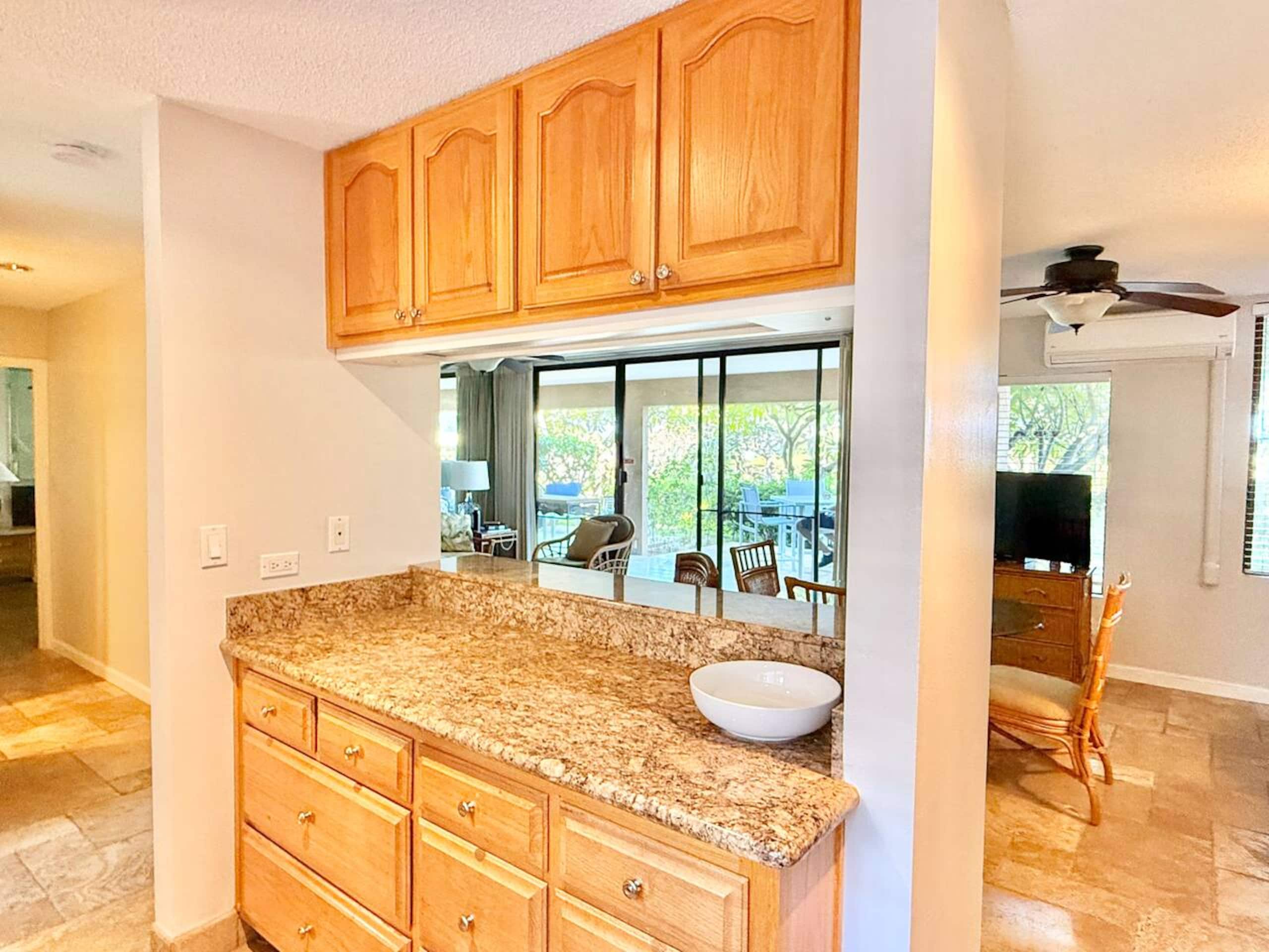 Condo in Kihei · ★4.9 · 1 bedroom · 2 beds · 2 baths - Image 5