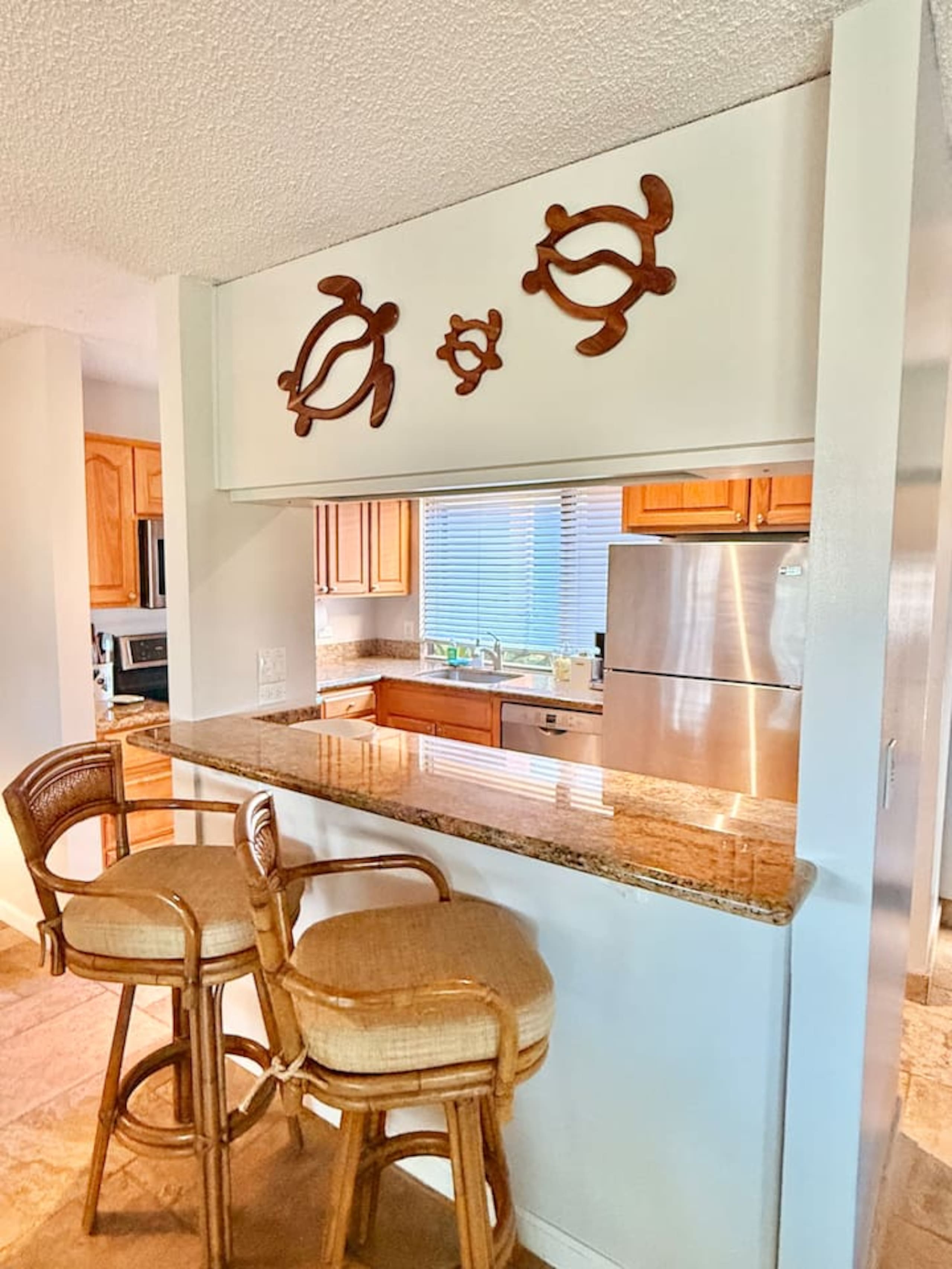 Condo in Kihei · ★4.9 · 1 bedroom · 2 beds · 2 baths - Image 9
