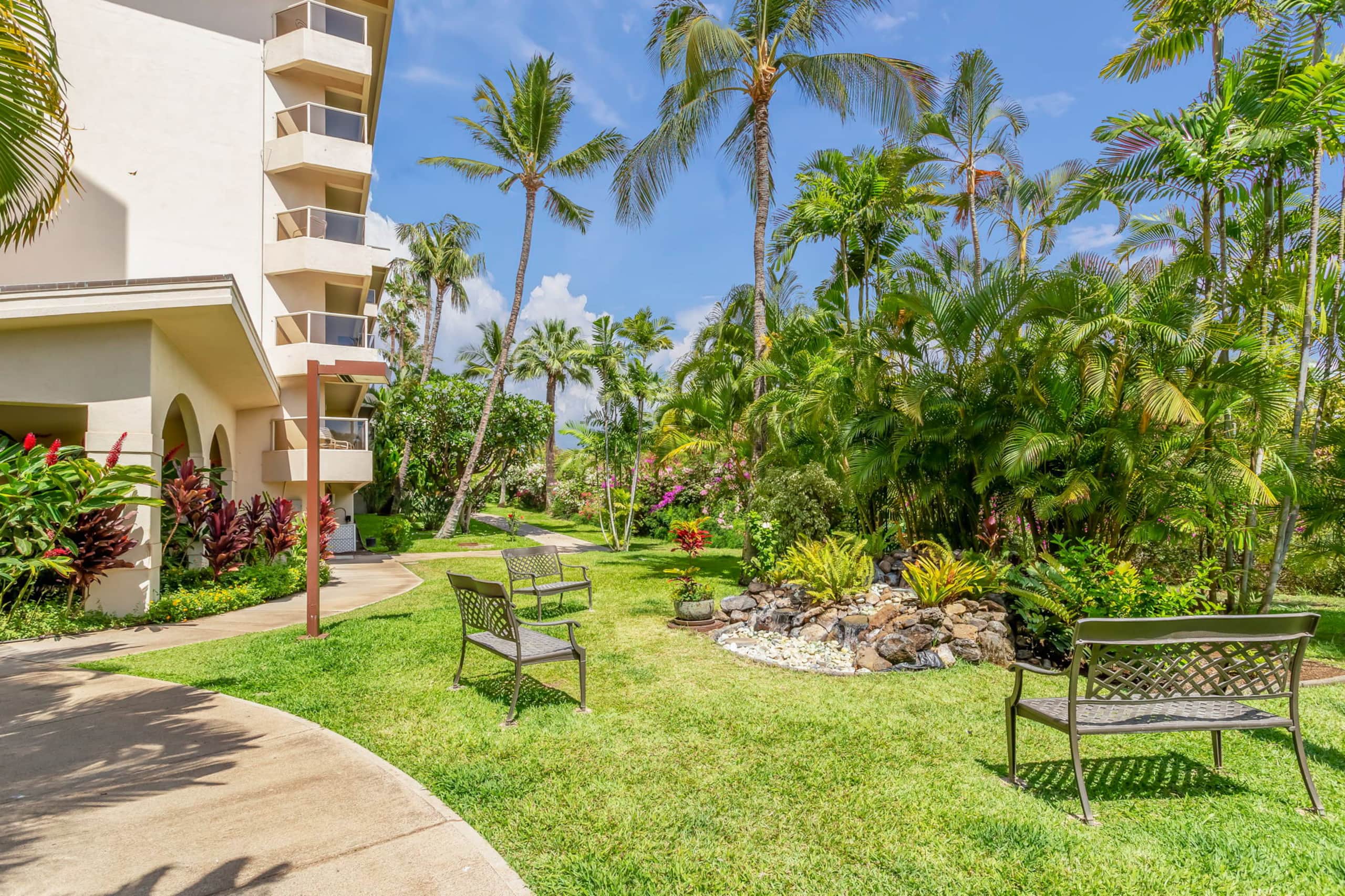 Condo in Kihei · ★4.83 · 1 bedroom · 2 beds · 2 shared baths - Image 27