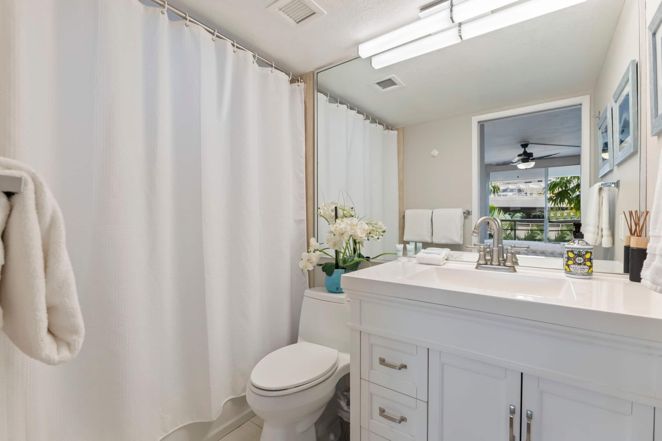 Condo in Kihei · ★4.83 · 1 bedroom · 2 beds · 2 shared baths - Image 21