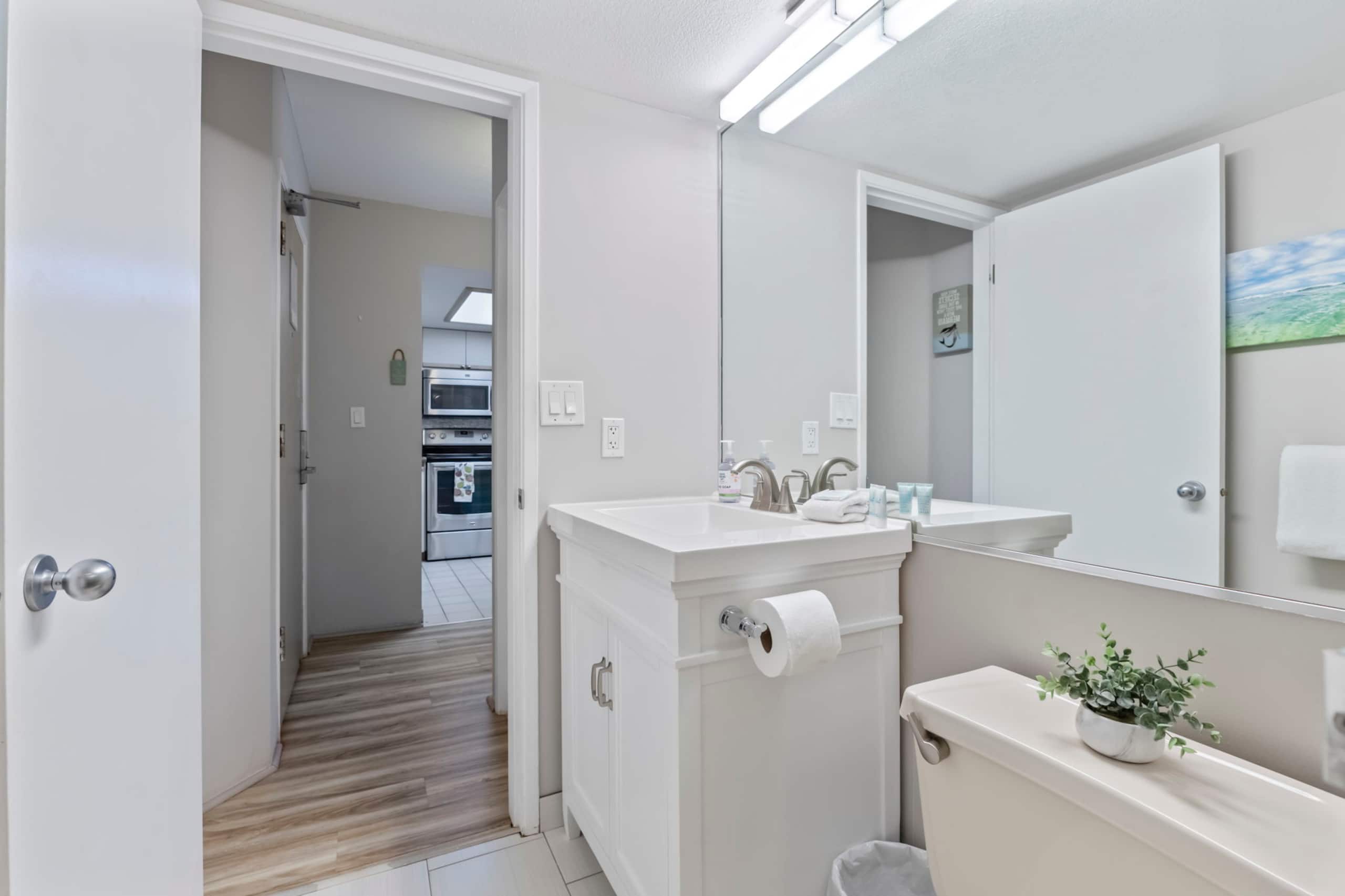 Condo in Kihei · ★4.83 · 1 bedroom · 2 beds · 2 shared baths - Image 18
