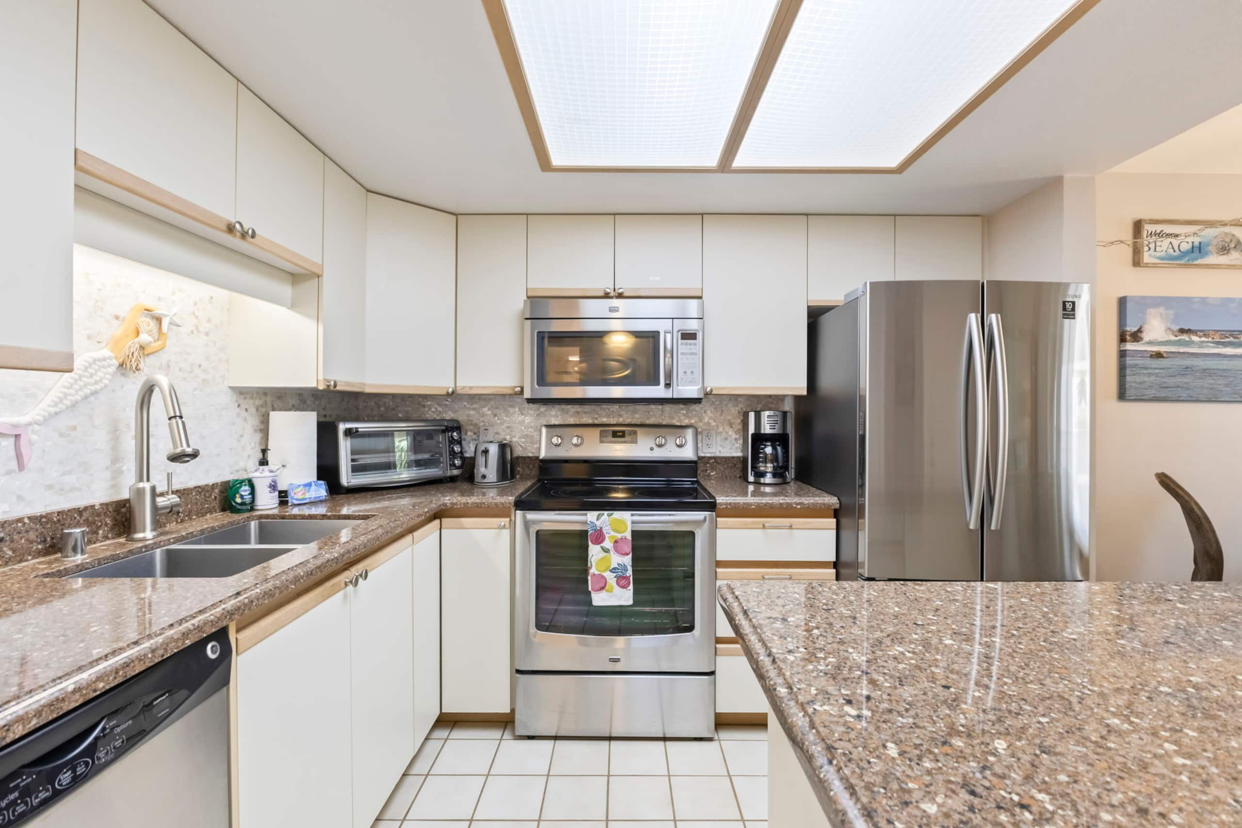 Condo in Kihei · ★4.83 · 1 bedroom · 2 beds · 2 shared baths - Image 6