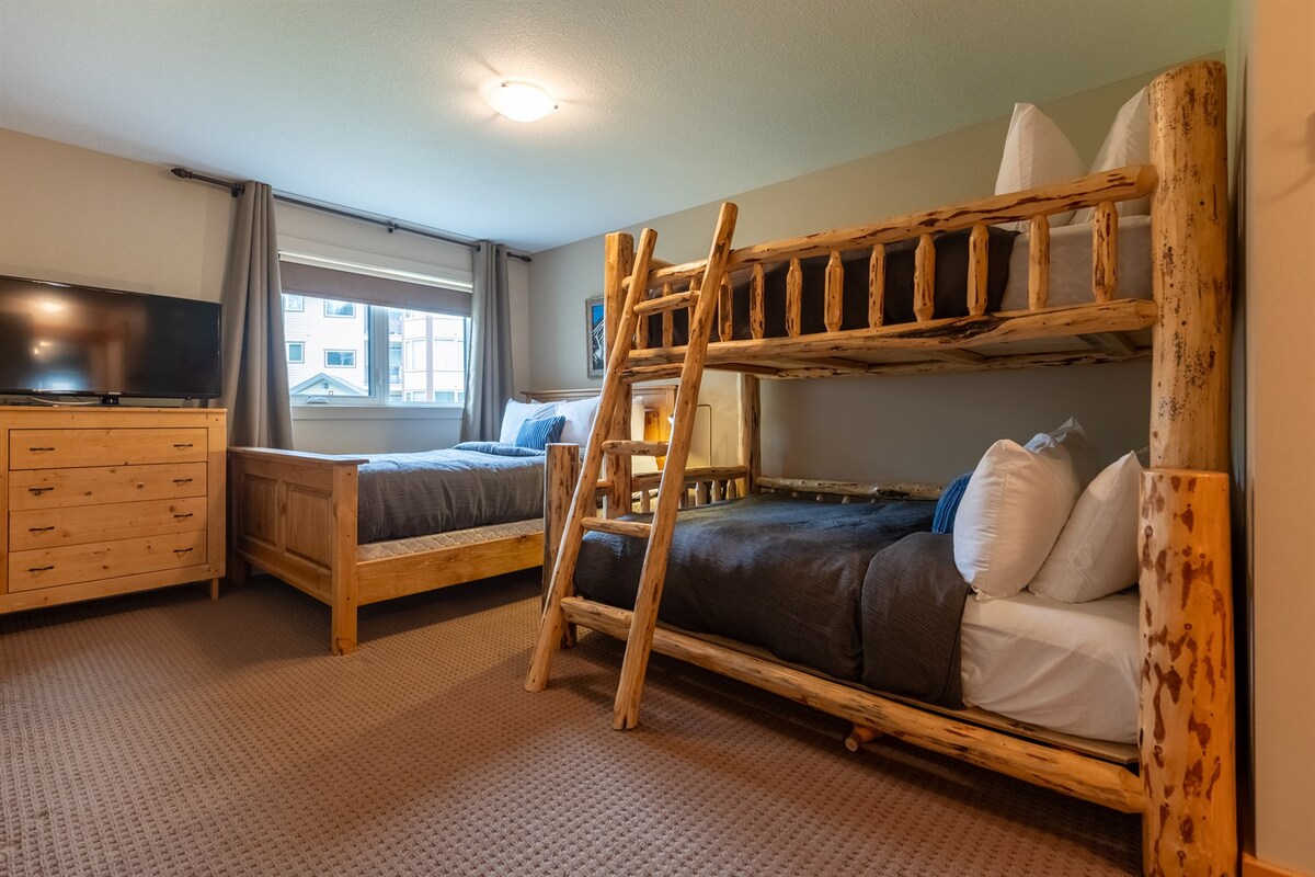 Dvojlôžko / dvojlôžko s oddelenými lôžkami a manželskou posteľou