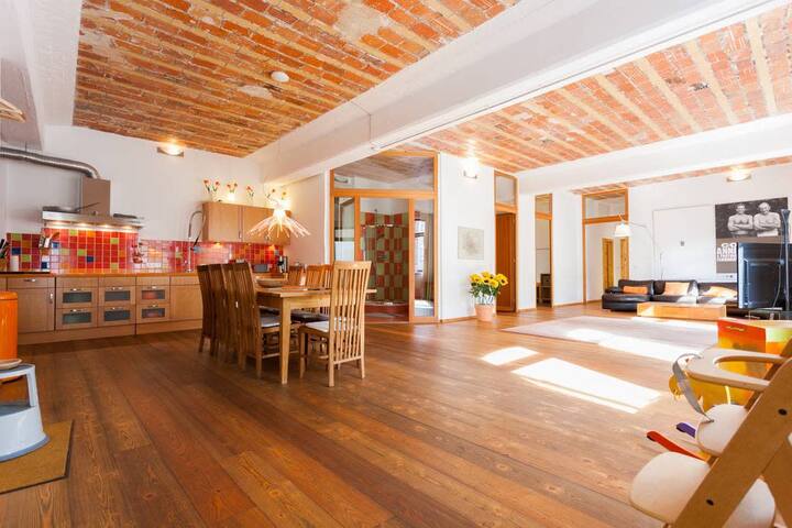 Horse Stable First Floor Loft gallery image 2