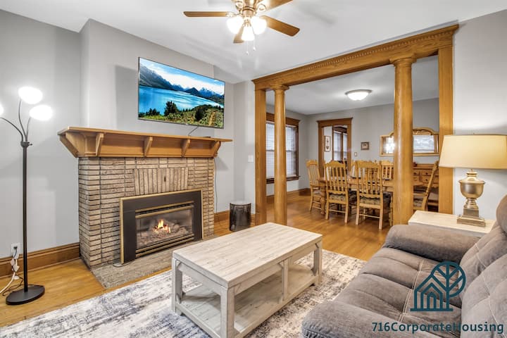 6 Bed 2 Full Bath + 2 Kitchens Two Full Apartments - Buffalo, NY