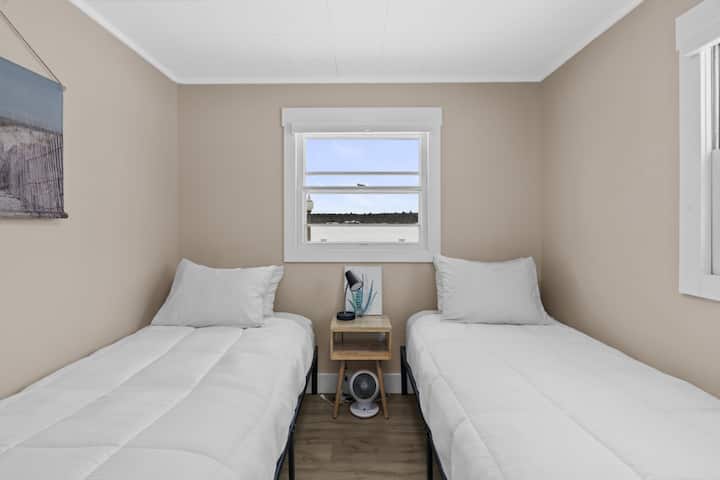 חדר שינה 3 עם שתי מיטות יחיד