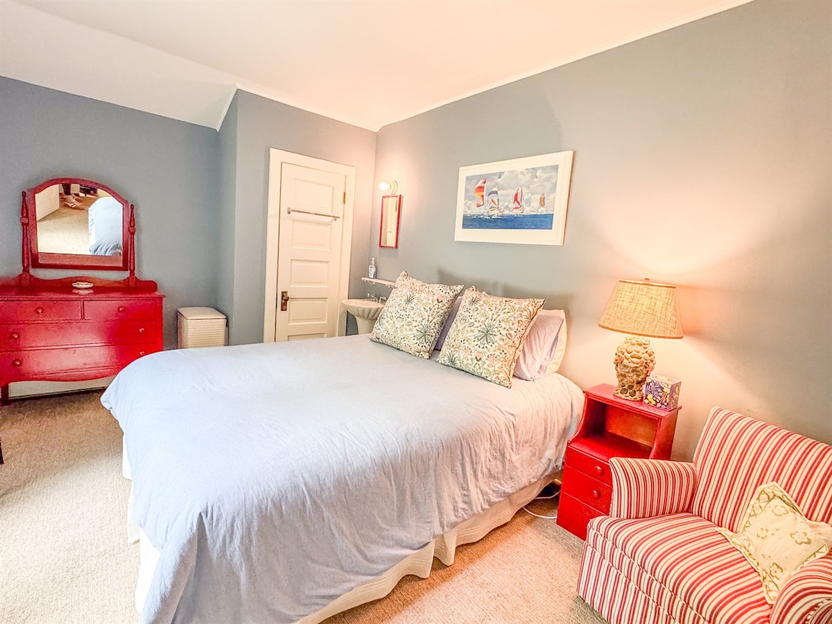 Spavaća soba za goste na glavnom katu