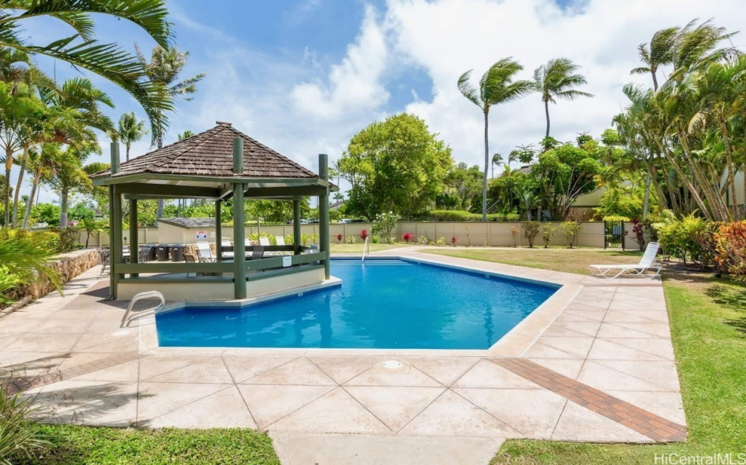 Townhouse in Kawela Bay · ★4.98 · 2 bedrooms · 5 beds · 2.5 baths - Image 26
