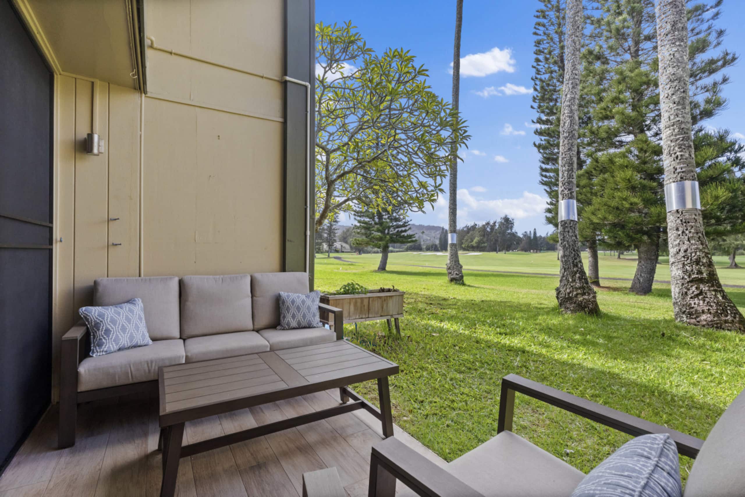 Townhouse in Kawela Bay · ★4.98 · 2 bedrooms · 5 beds · 2.5 baths - Image 22