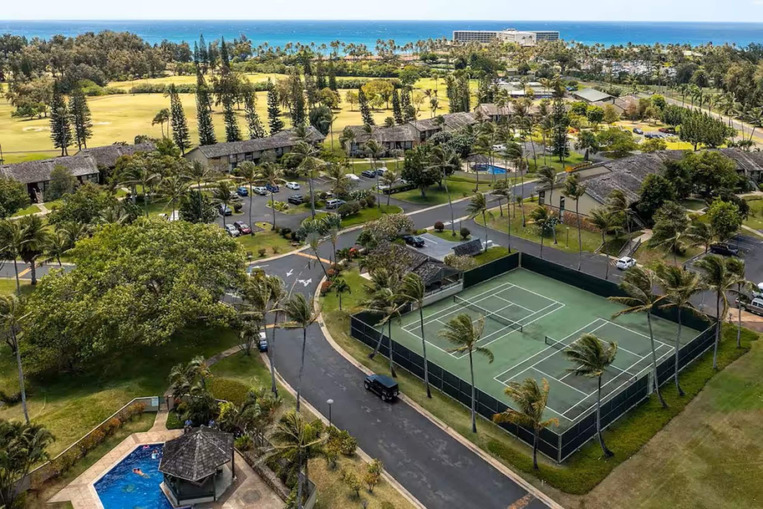 Townhouse in Kawela Bay · ★4.98 · 2 bedrooms · 5 beds · 2.5 baths - Image 27