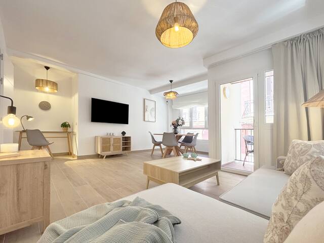 Málaga De Vacaciones managed Airbnb listing 1