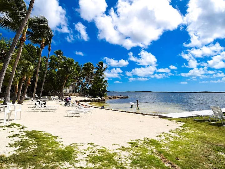 Cousy House In Key Largo With A Boat Ramp Access - Key Largo, FL