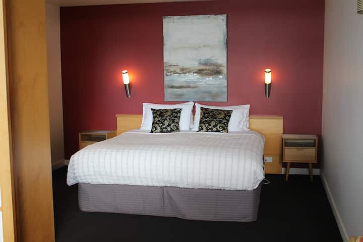 Tamar Ridge Apartments – apartman s pogledom i velikim bračnim krevetom