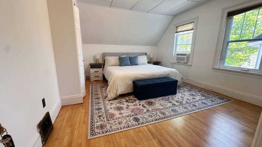 Marigold Manor Downtown