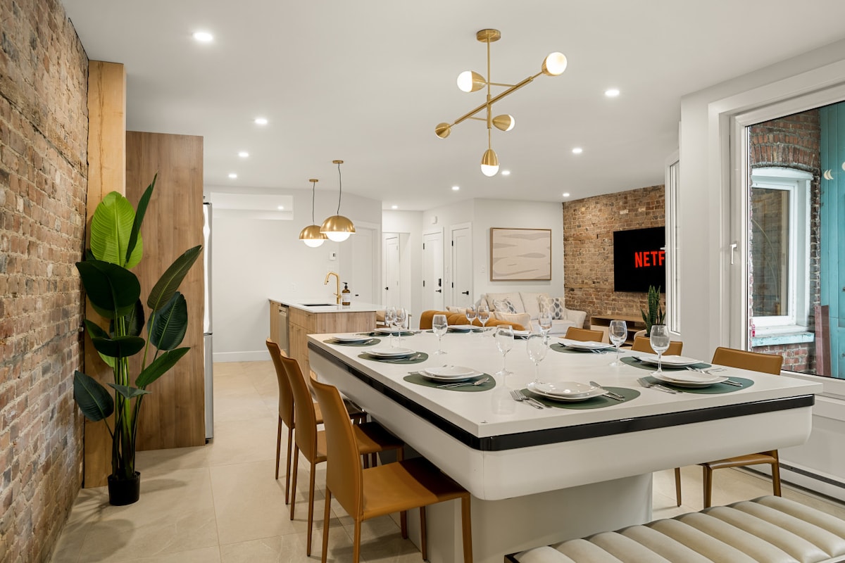 Plateau Apt B for 12 with Pool Table - Apartments for Rent in