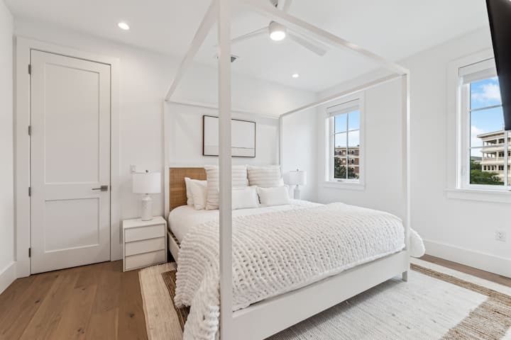 2-ci mərtəbə - Kral Qonaq Otağı