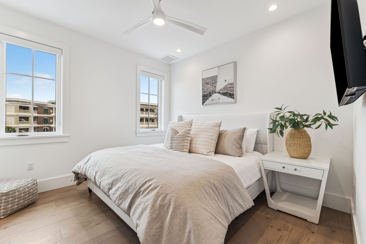 Ghorofa ya 3 - Chumba cha Msingi cha King