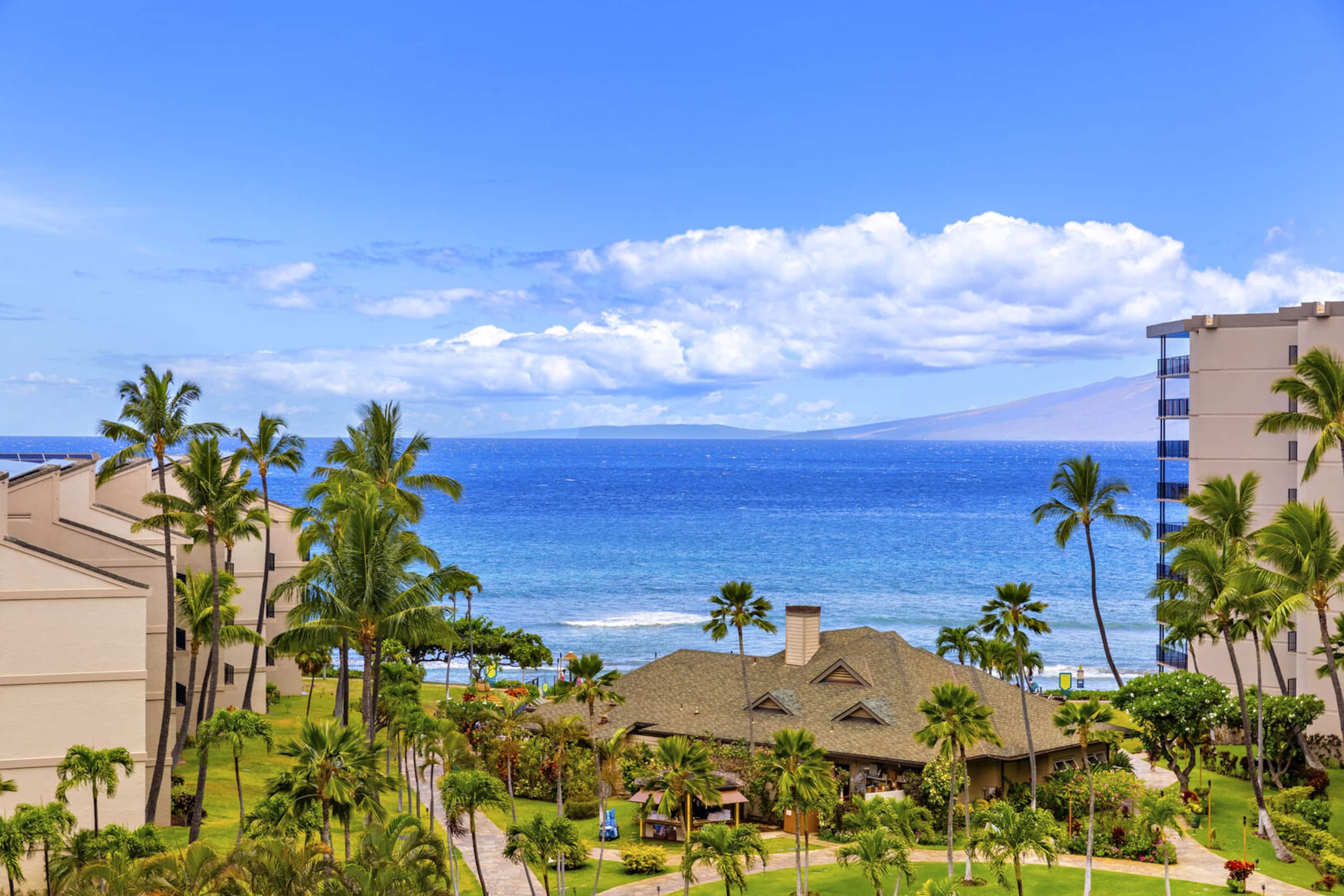 Condo in Lahaina · ★4.33 · 1 bedroom · 2 beds · 1 bath - Image 1