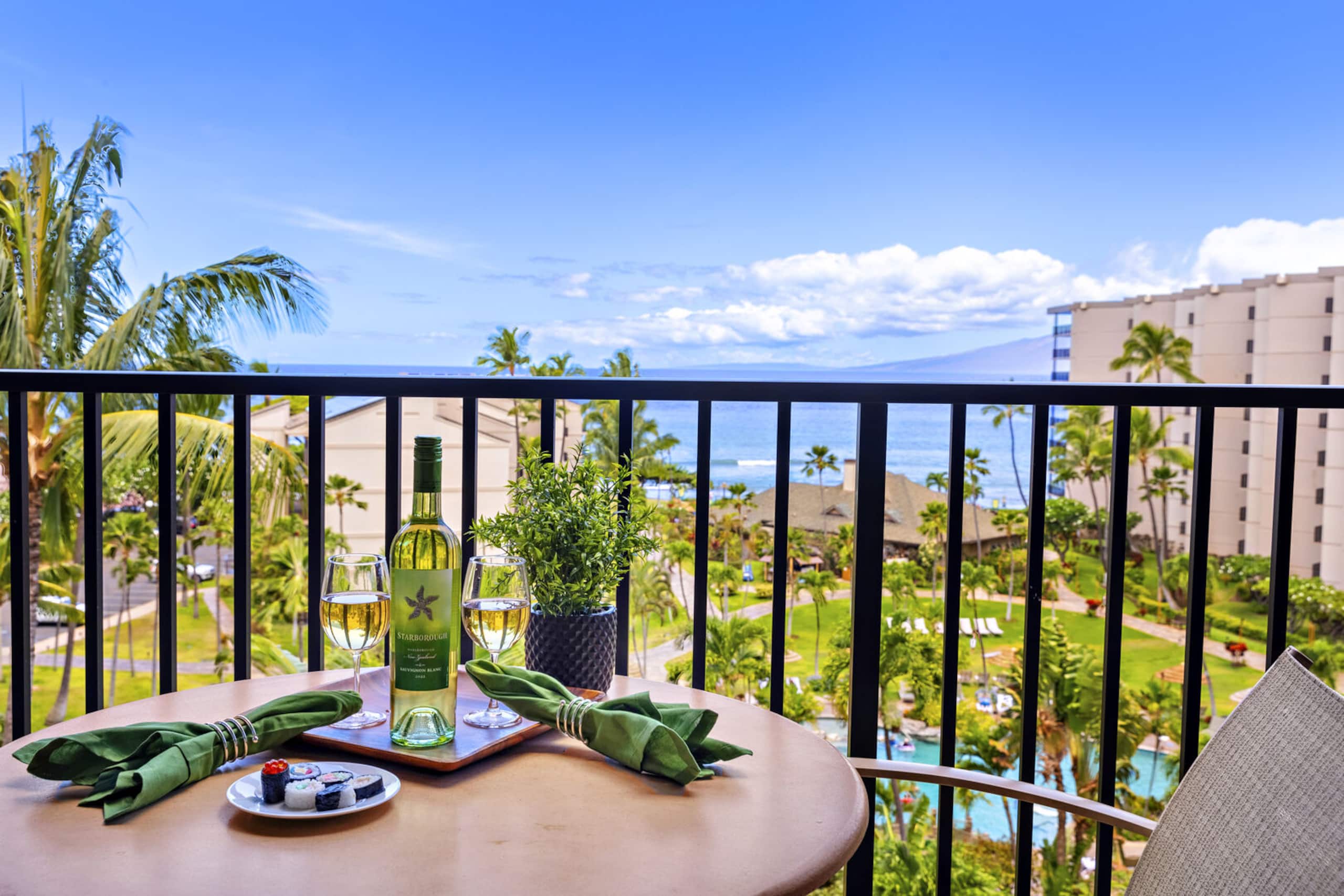 Condo in Lahaina · ★4.33 · 1 bedroom · 2 beds · 1 bath - Image 4