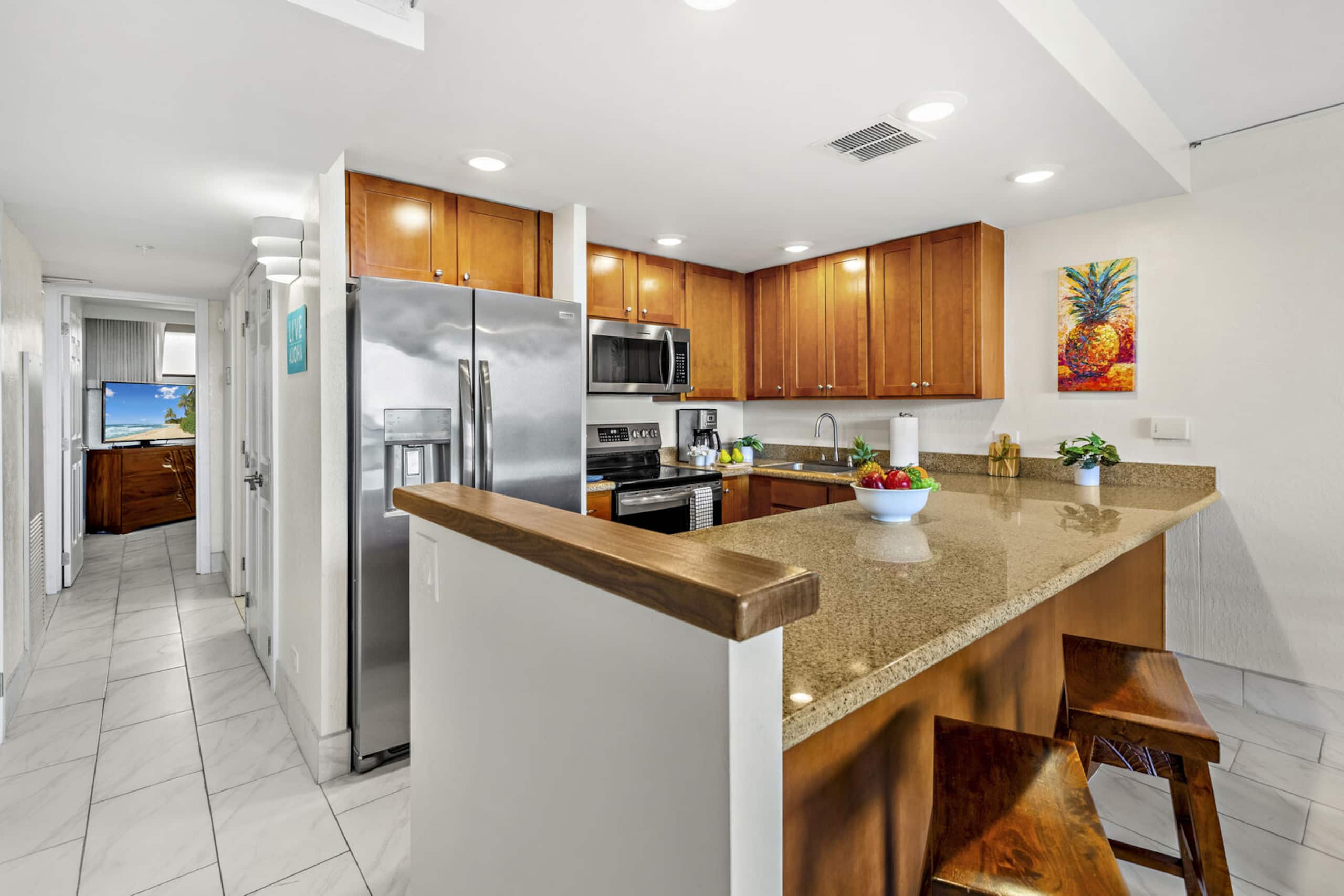 Condo in Lahaina · ★4.33 · 1 bedroom · 2 beds · 1 bath - Image 17