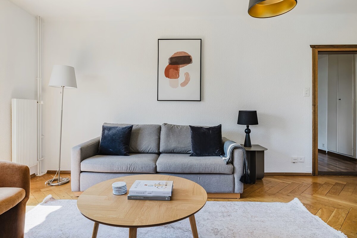 Top performing Airbnb: Saint Suite · 3-room apartment incl. parking (2nd floor) in Wipkingen