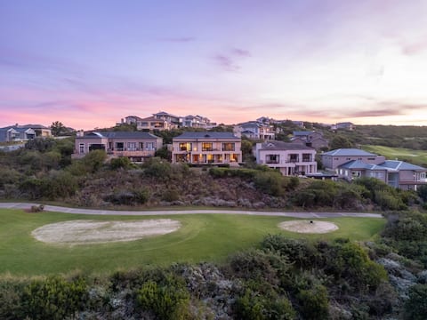 Villa On The 18th @ Pezula