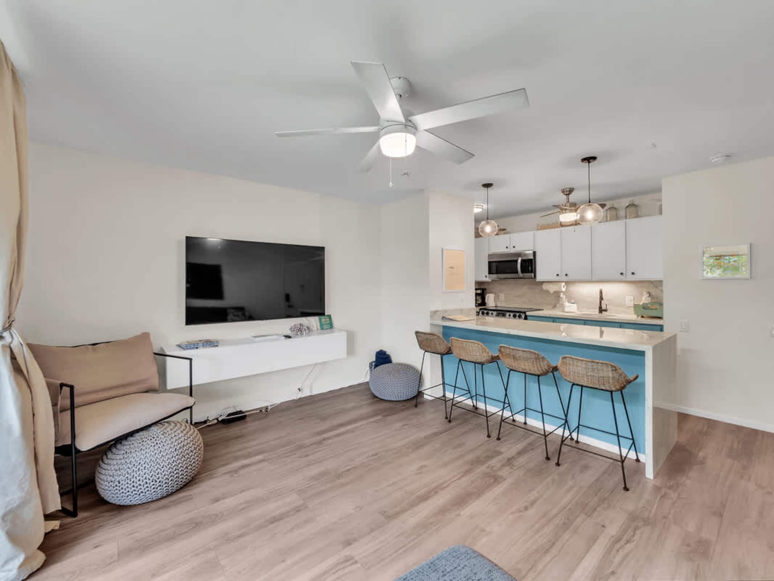 Condo in Kailua-Kona · ★4.85 · 1 bedroom · 2 beds · 1 bath - Image 4