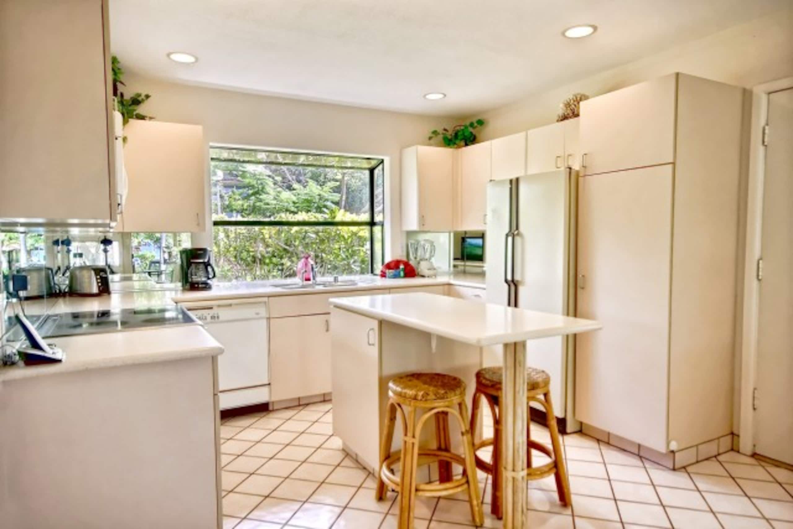 Townhouse in Lahaina · ★4.2 · 1 bedroom · 1 bed · 2 baths - Image 14