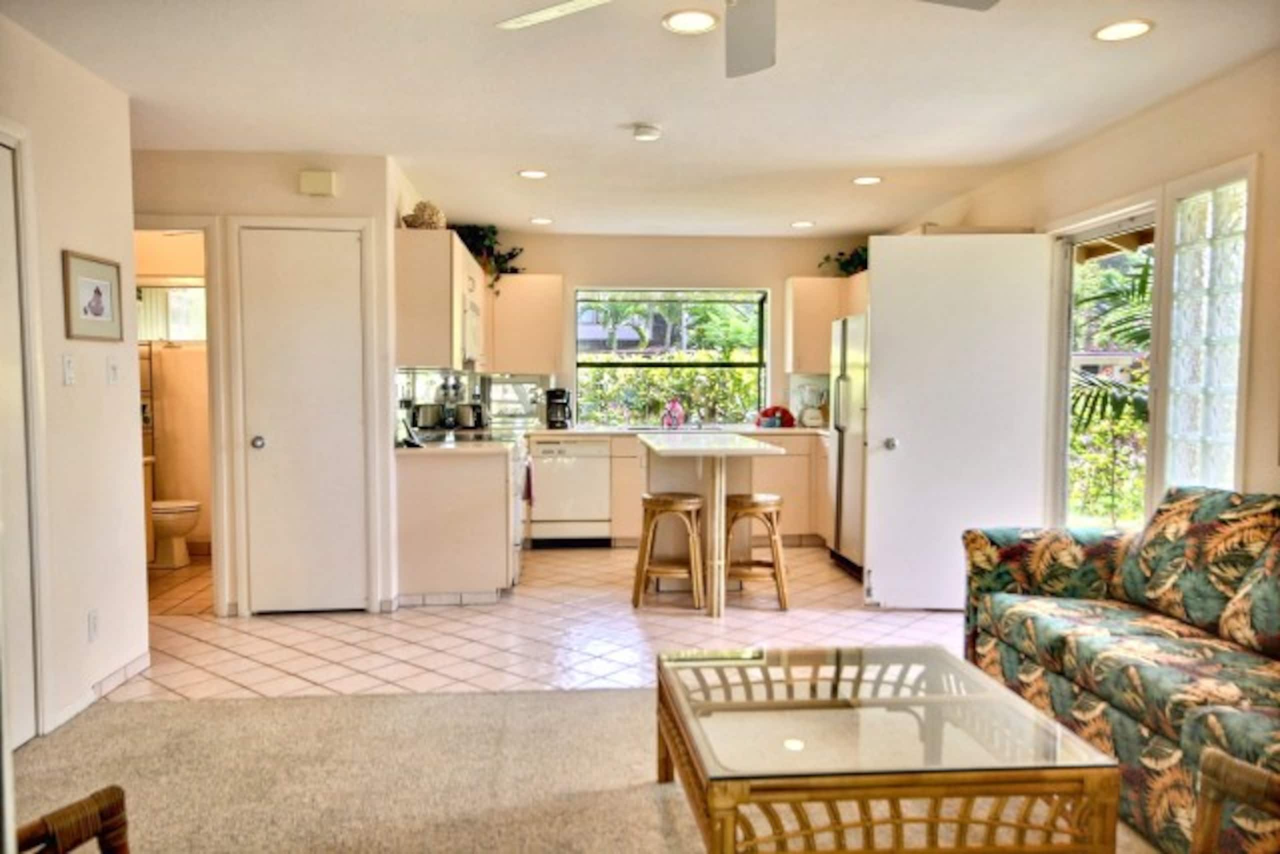 Townhouse in Lahaina · ★4.2 · 1 bedroom · 1 bed · 2 baths - Image 12