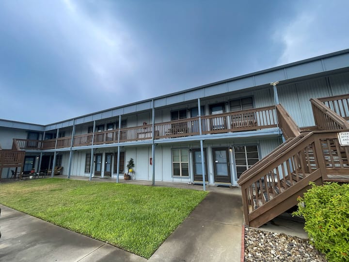 Close To The Beach, Golf Cart Access - Port Aransas, TX
