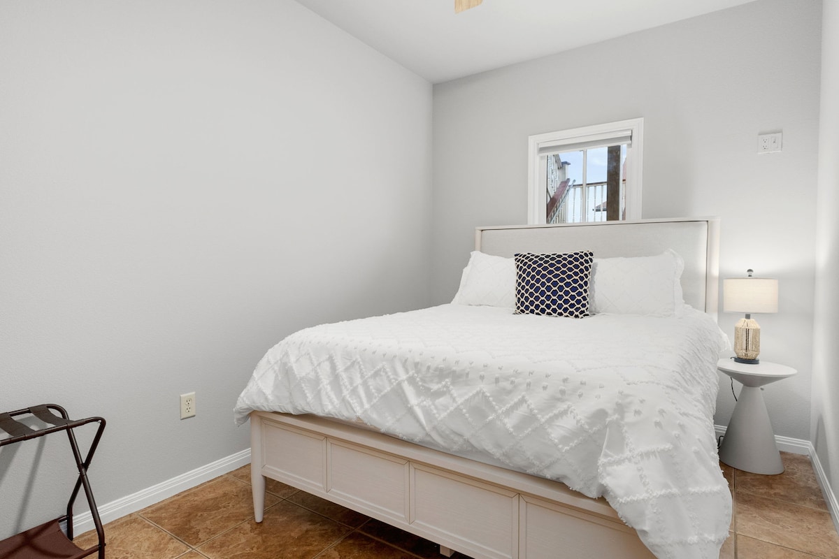 Sehemu yako yenye starehe ya kupumzika na kupumzika.