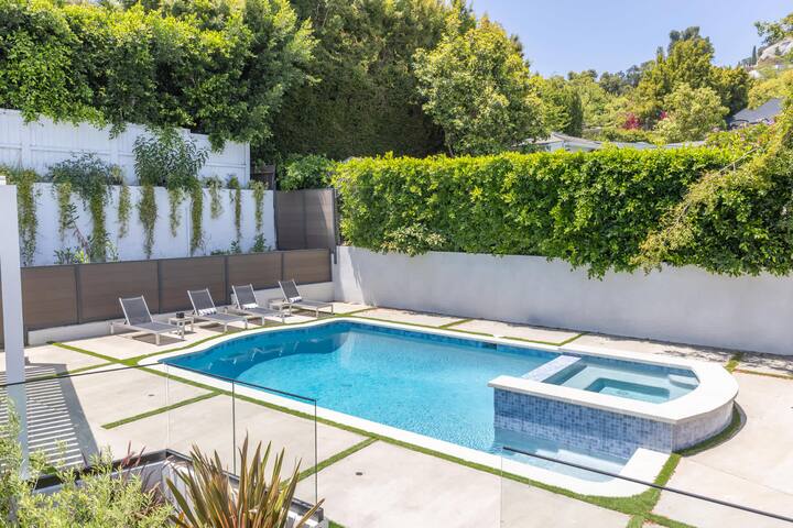 Sunset Chateau by Oraklus gallery image 2