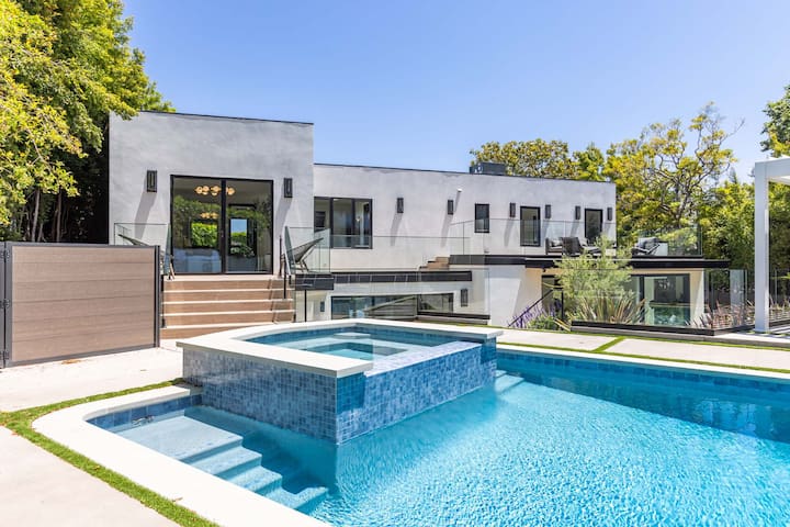 Sunset Chateau by Oraklus