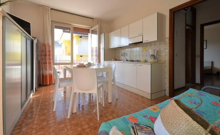 Maison De Vacances Confortable Pour Cinq Personnes - Bibione