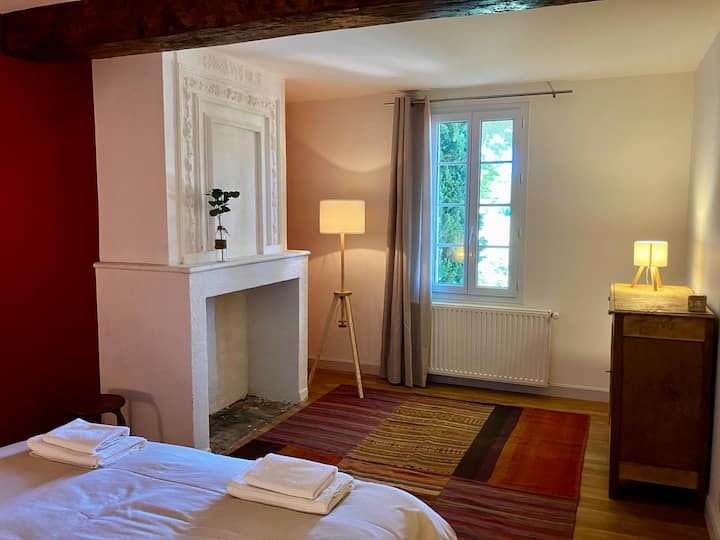 Червена двойна спалня 1