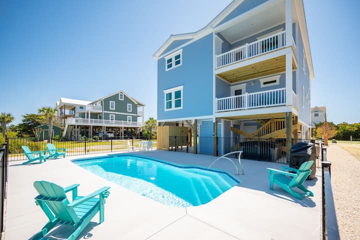 Long Boat Ii: Third Row Home With Private Pool, - Oak Island, NC