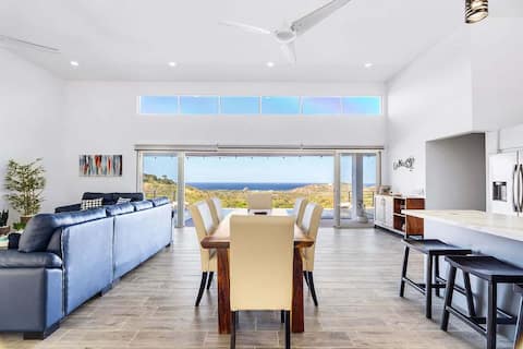 Ocean View Villa & Private Pool in Mar Vista