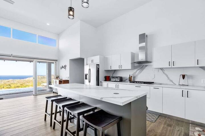 Ocean View Villa & Private Pool in Mar Vista