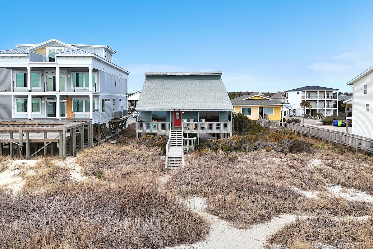 Dreamsicle: Oceanfront Beach House w/Hardwood