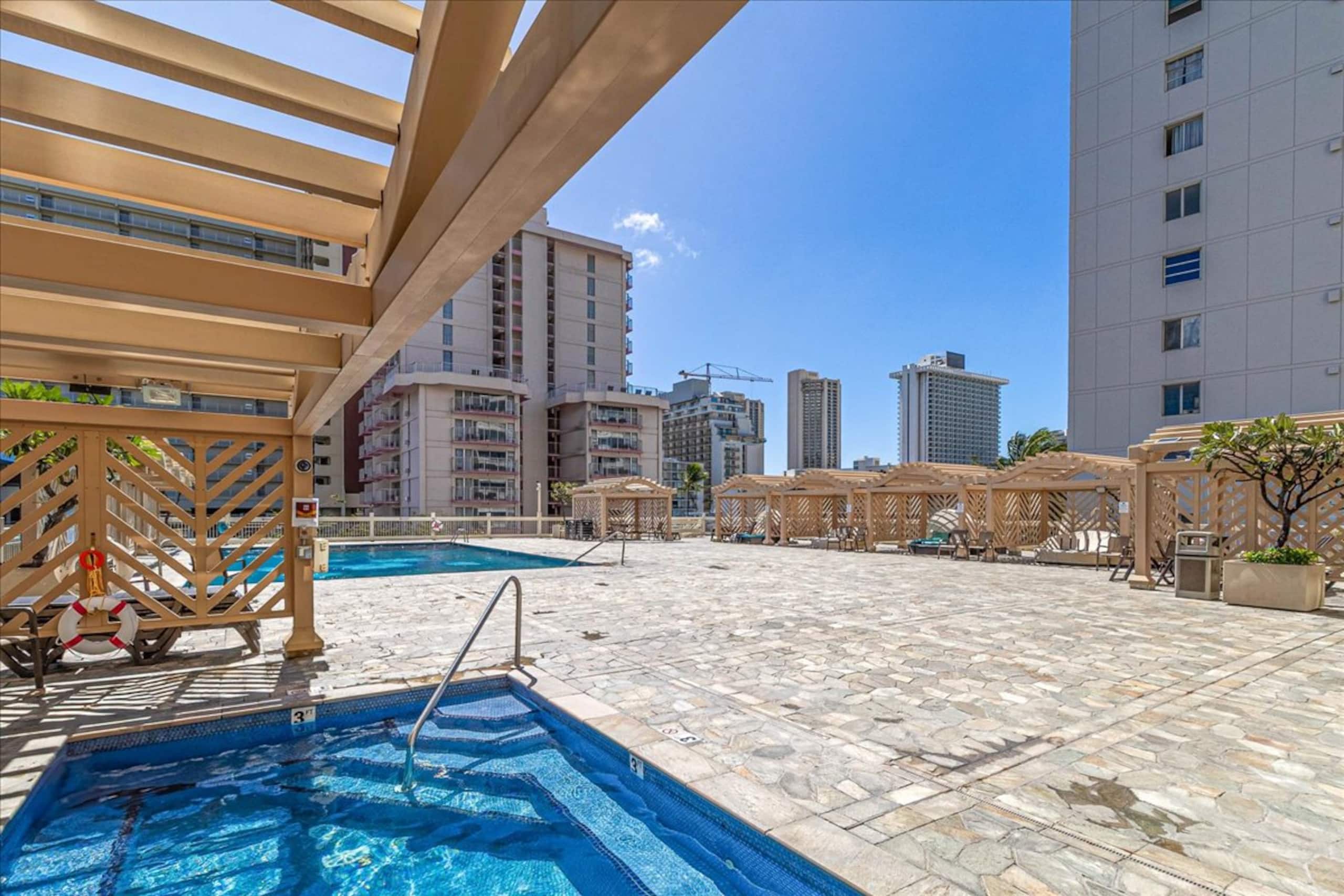Condo in Honolulu · ★4.55 · 1 bedroom · 2 beds · 1 private bath - Image 30