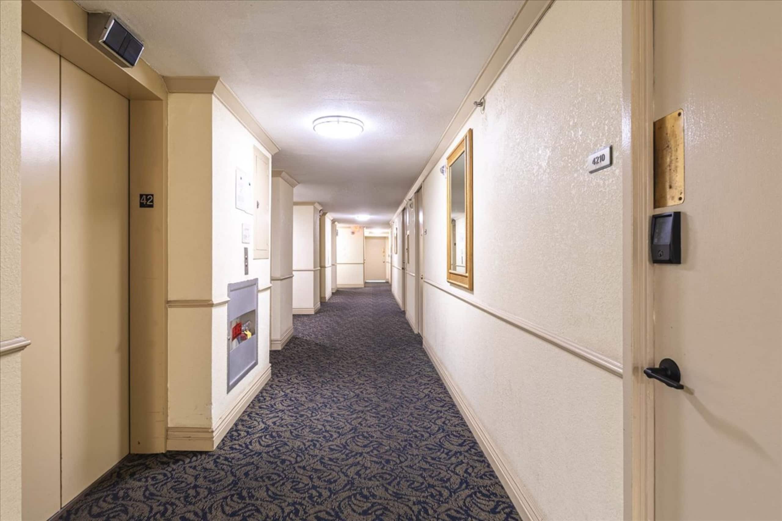 Condo in Honolulu · ★4.55 · 1 bedroom · 2 beds · 1 private bath - Image 27