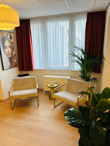 Grand Place – Prime location 2 bedroom apartment gallery image 3