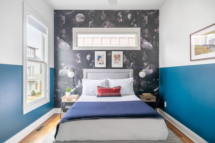 ห้องนอนที่ 4 มีเตียงควีนไซส์ (เฟธ)