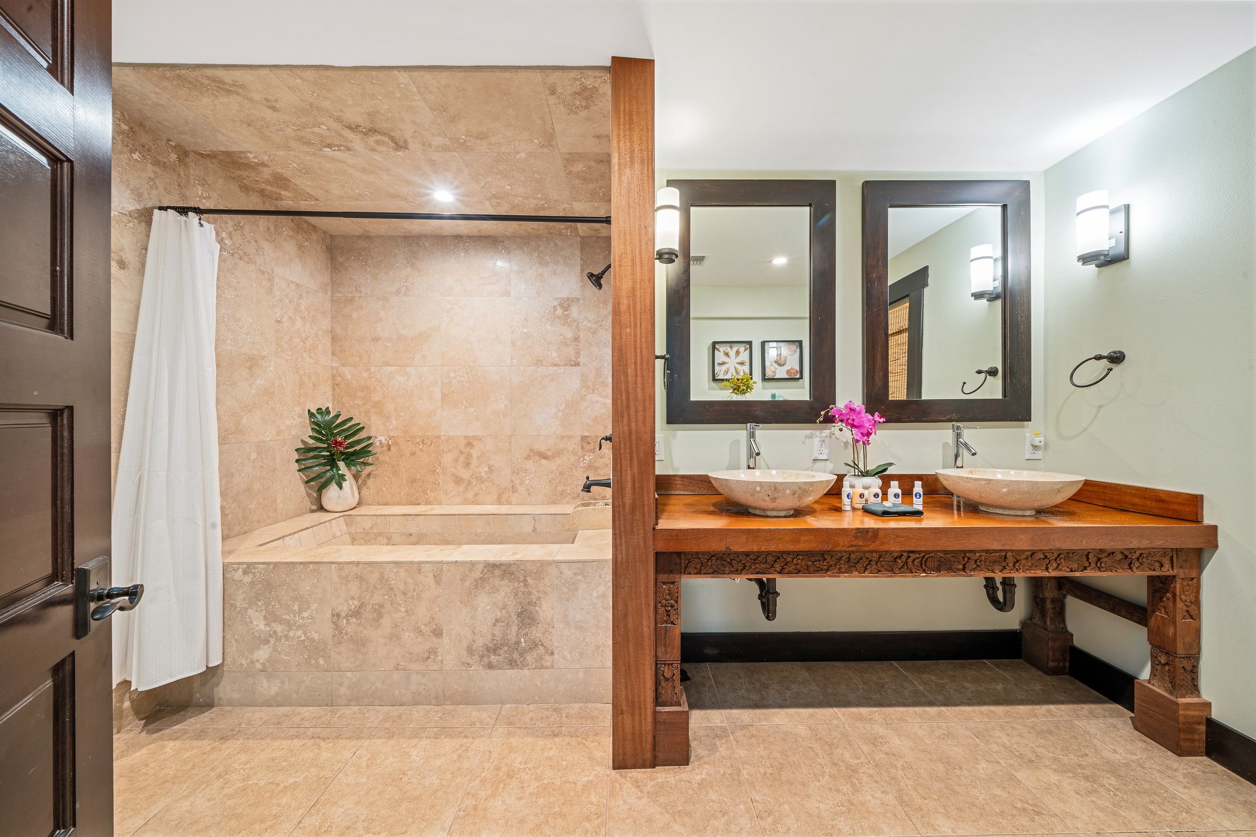 Home in Kihei · ★5.0 · 3 bedrooms · 7 beds · 3 baths - Image 24