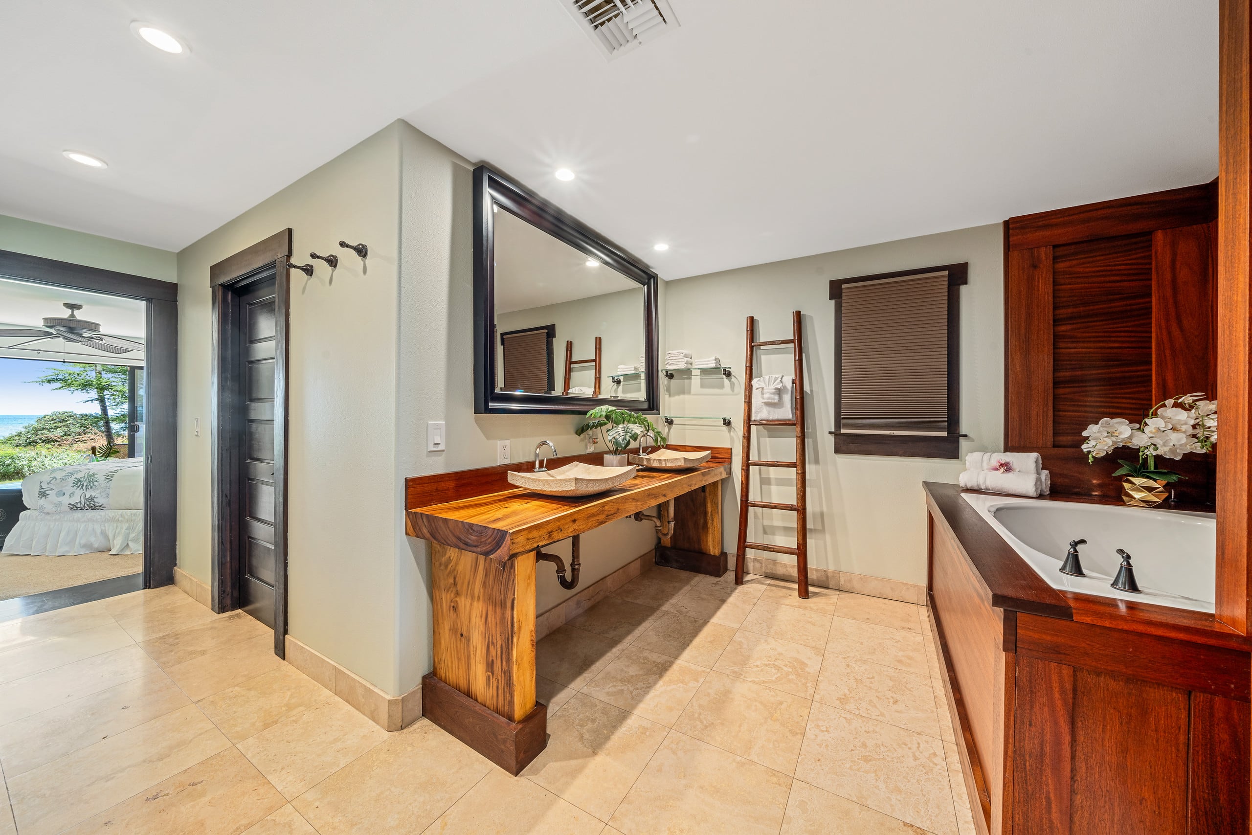 Home in Kihei · ★5.0 · 3 bedrooms · 7 beds · 3 baths - Image 23