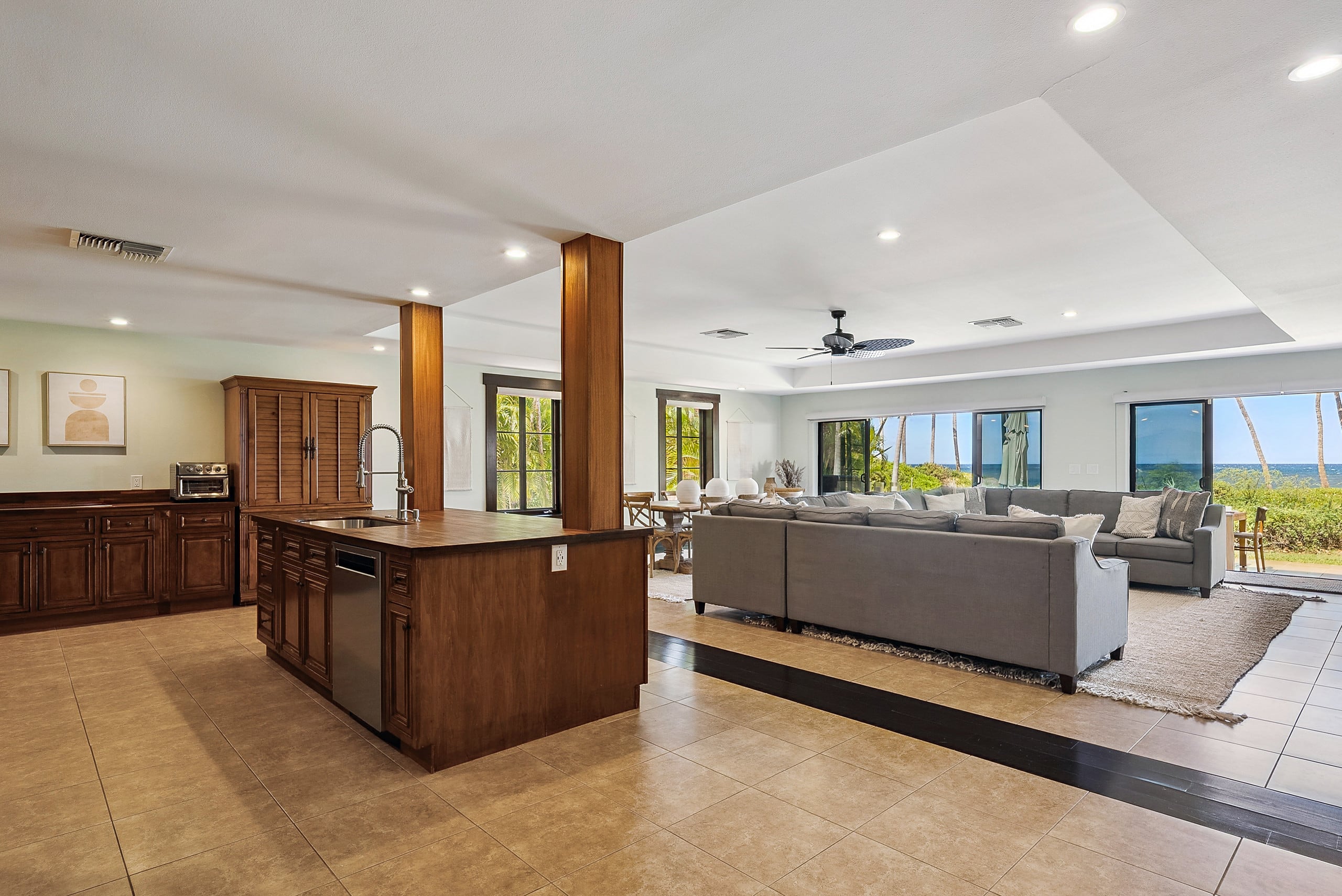 Home in Kihei · ★5.0 · 3 bedrooms · 7 beds · 3 baths - Image 4