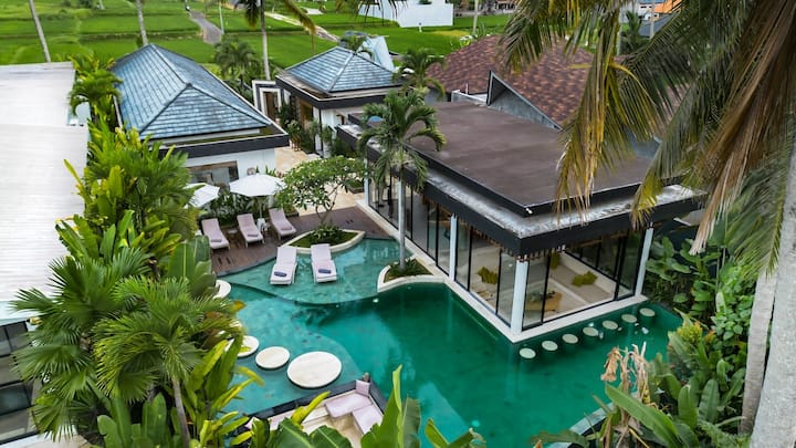 Villa Gabrielle: 4br W/ Pool & Jungle View In Ubud - Bali